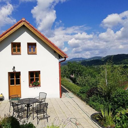 Вилла Charming House With Beautiful Landscape Frydstejn Экстерьер фото